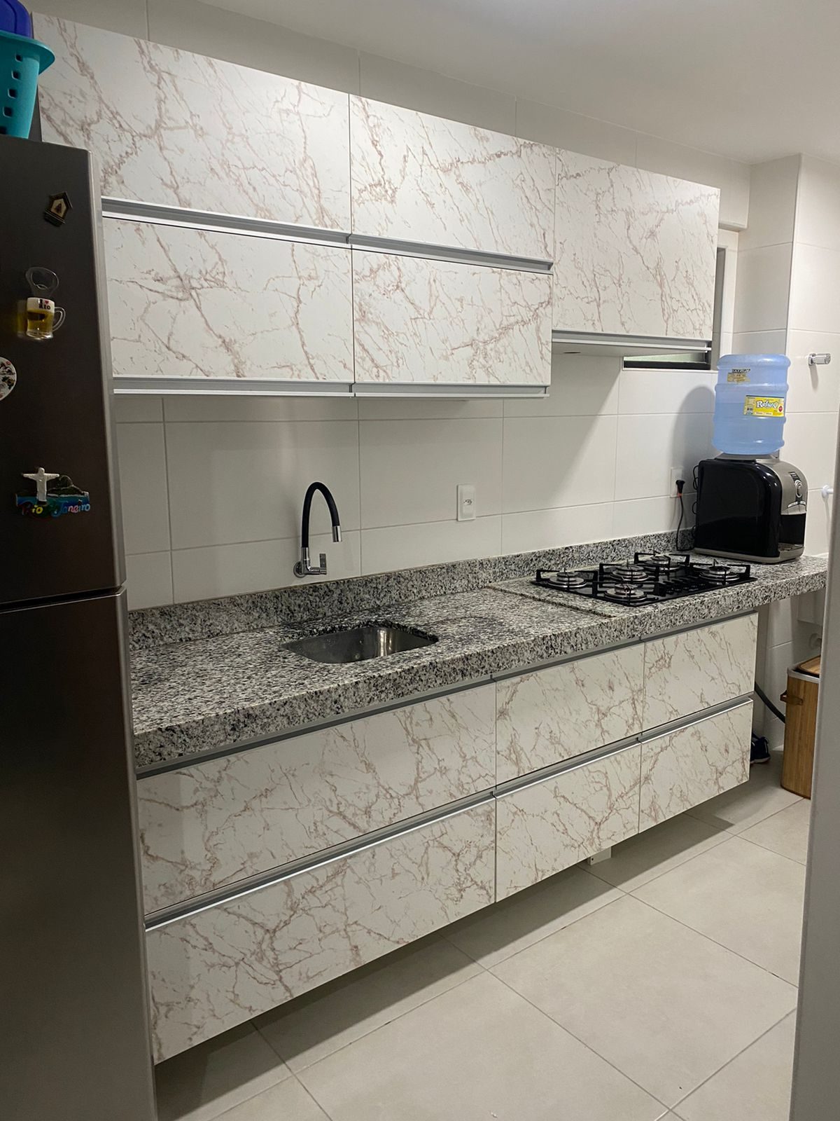 Cozinha e casa de banho com identidade comum